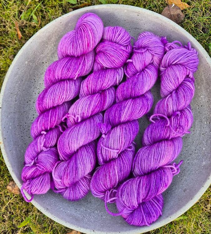 Spenstig tykk merino - Pink-ish